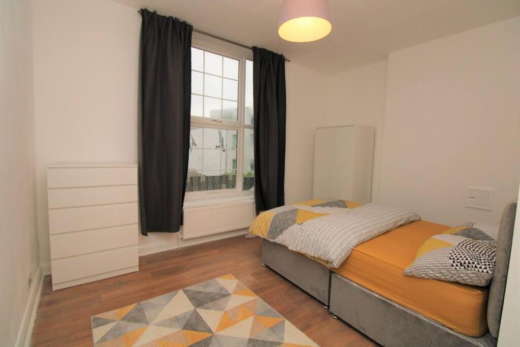 Ideal 2 Bed Flat Close To City Apartamento Londres Exterior foto